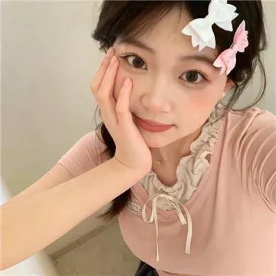 恰似两滴水 海报